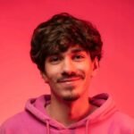 lucas with strangers foto