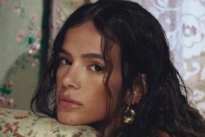 bruna marquezine foto